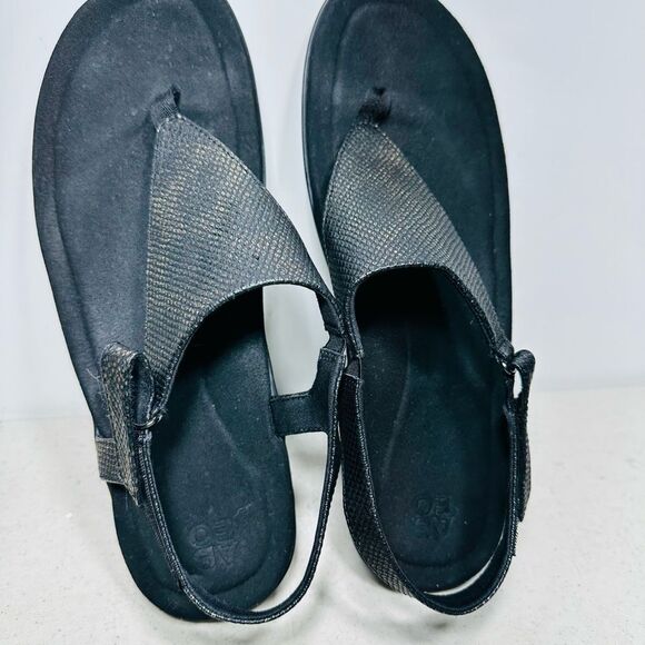 Abeo Beth Black Ankle Strap Thong Sandals Women's 12 N - Picture 6 of 8